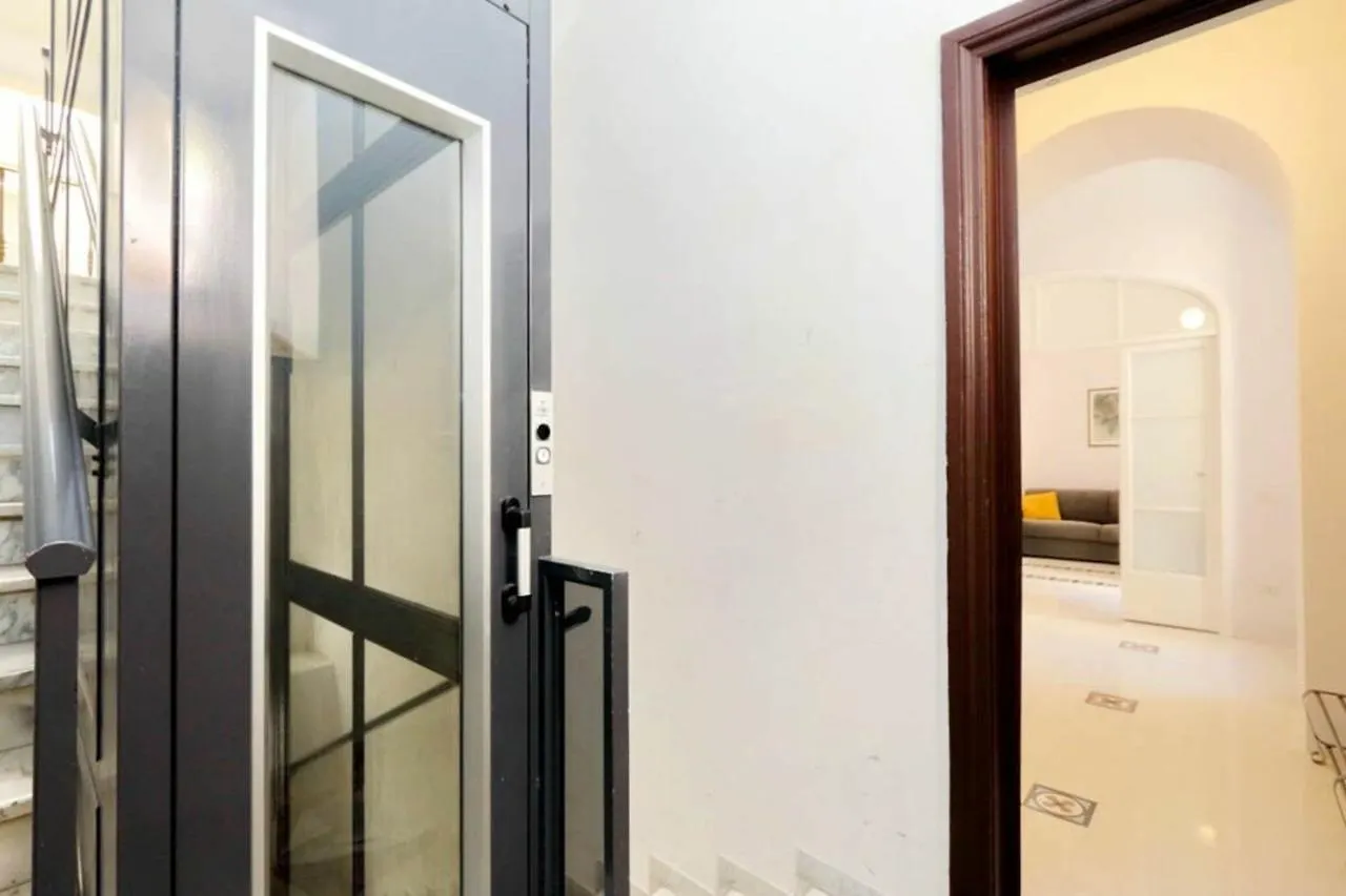 Apartment Carlo Alberto By Halldis Rome