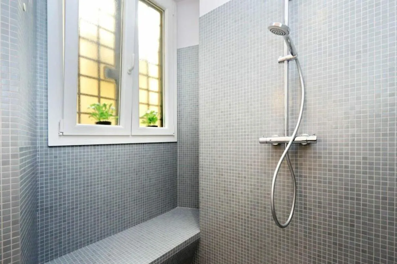 Apartment Carlo Alberto By Halldis Rome